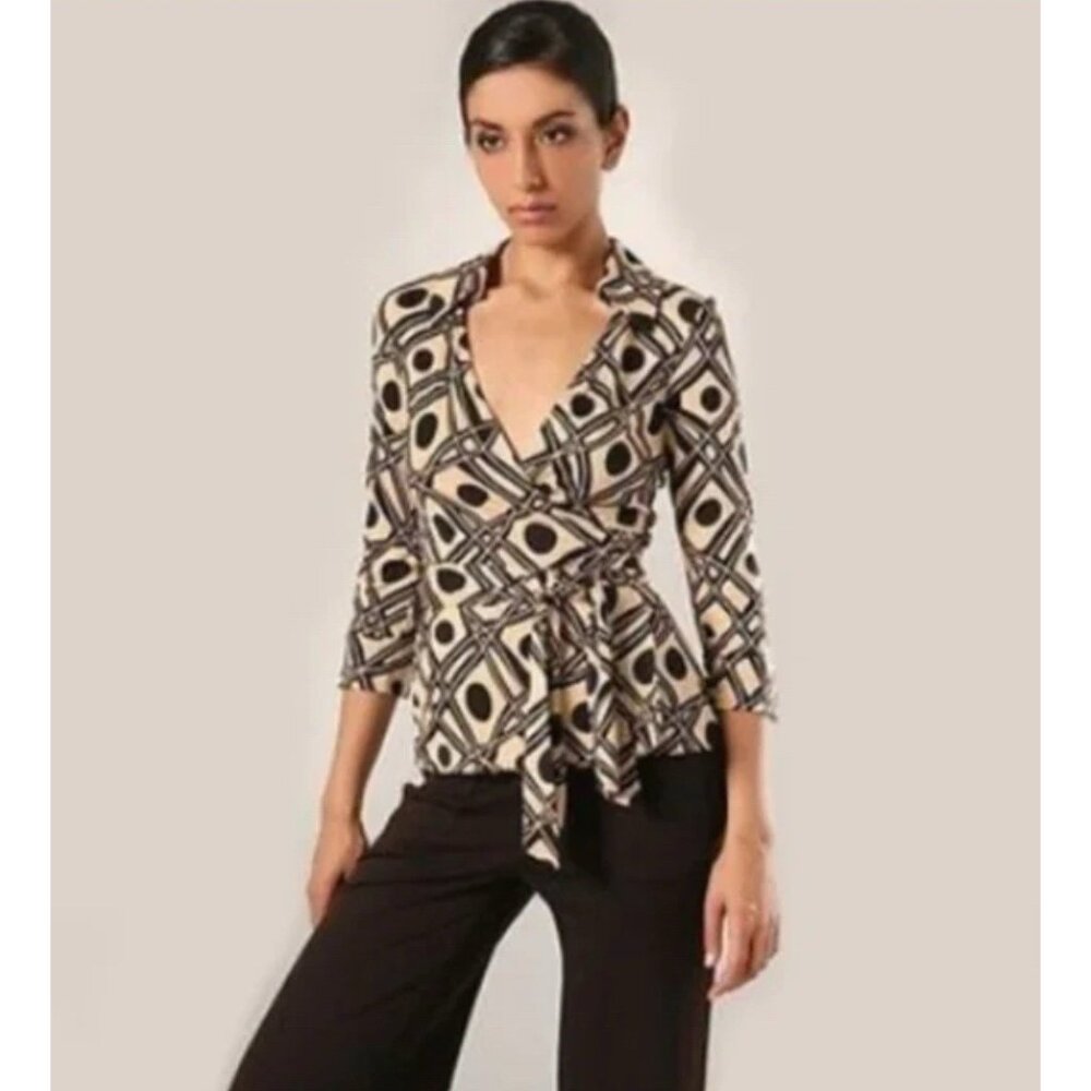 Diane Von Furstenberg Wrap Top 100% Silk Jill Blouse 4 DVF Designer Shirt Career